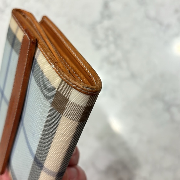 Burberry Canvas Plaid Nova Check Light Blue Compact Fold Wallet - Picture 5 of 10